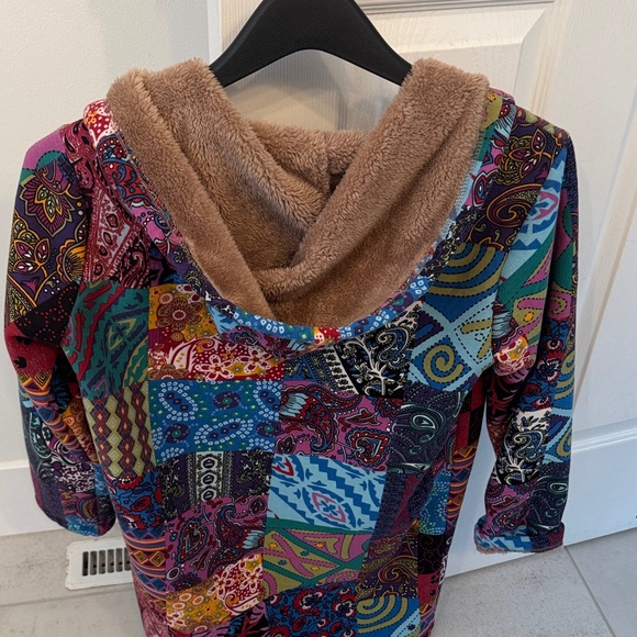 Colorful Patchwork Hooded Jacket - Picture 3 of 3